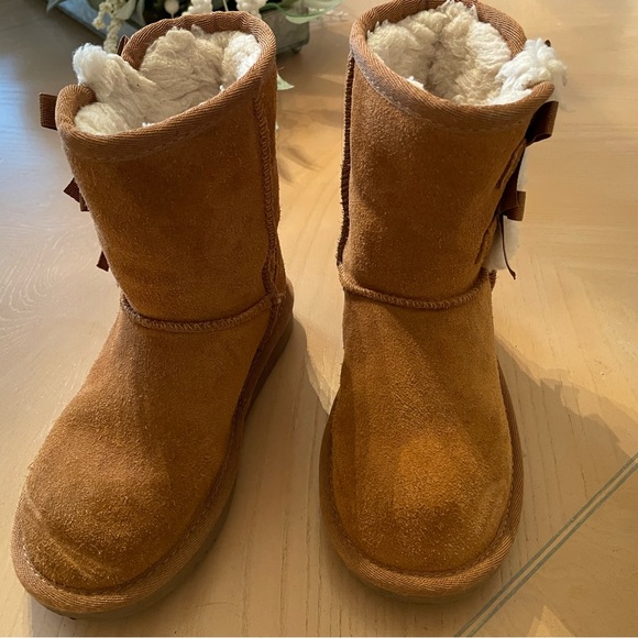 Kids Koolaburra Boots - Picture 4 of 4